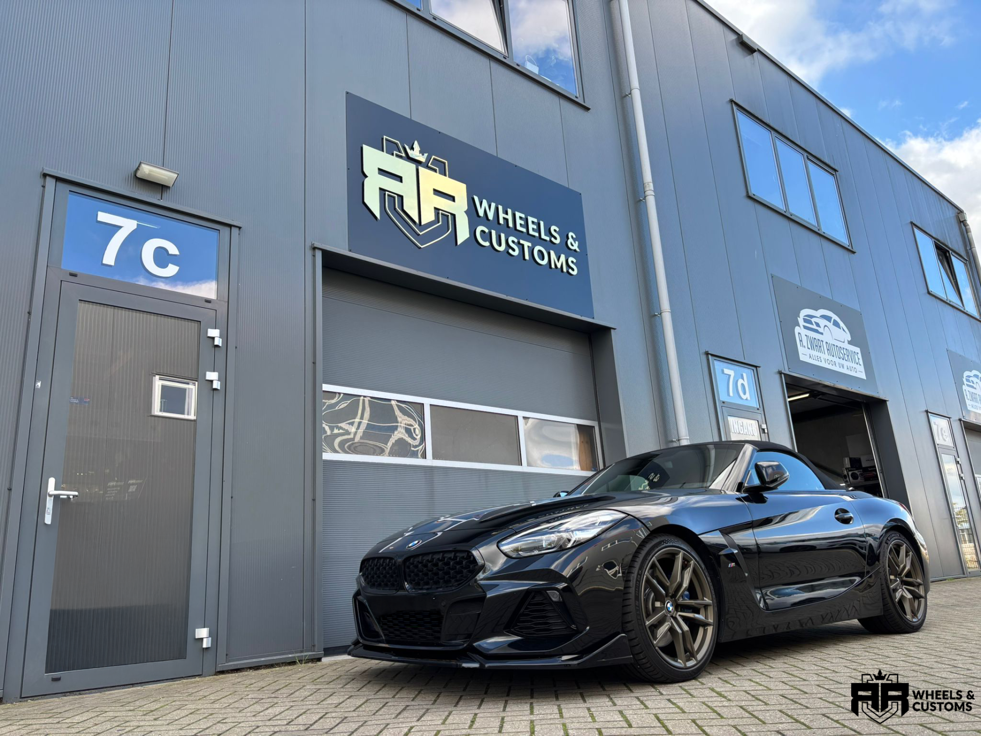 BMW Z4 voorzien van een Maxton Design voorbumperlip