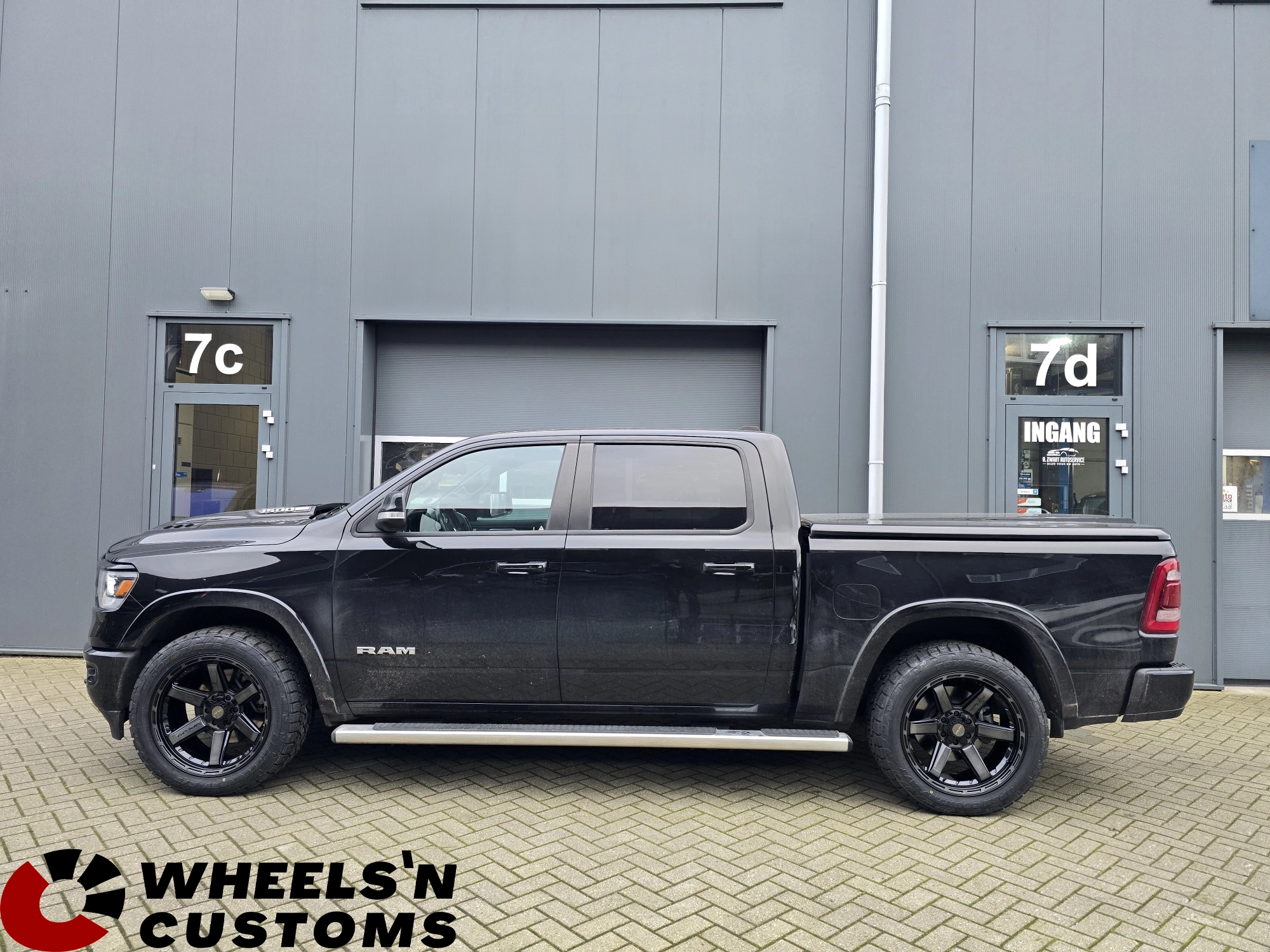 Dodge Ram 1500 - voorzien van  22