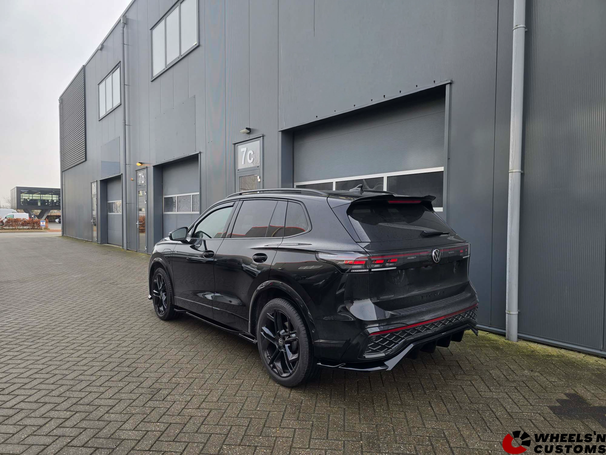 Volkswagen Tiguan Mk3 R-Line - Voorzien van Maxton Design onderdelen