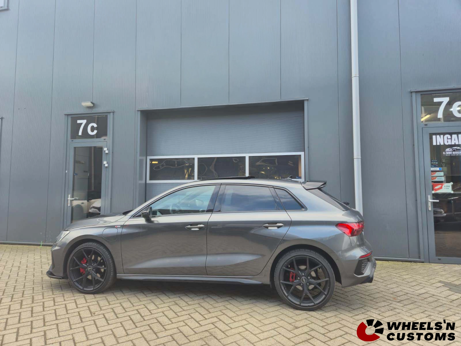 Audi A3 8Y S-Line - Voorzien van Maxton Design onderdelen