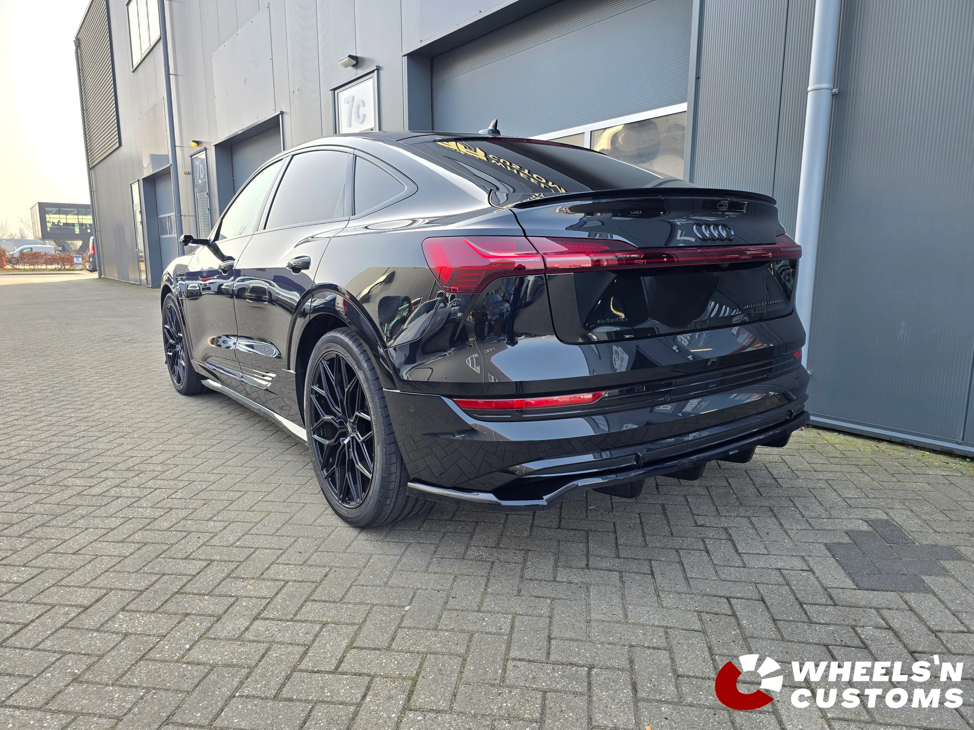 Audi E-tron S-line Sportback Voorzien van Maxton Design onderdelen