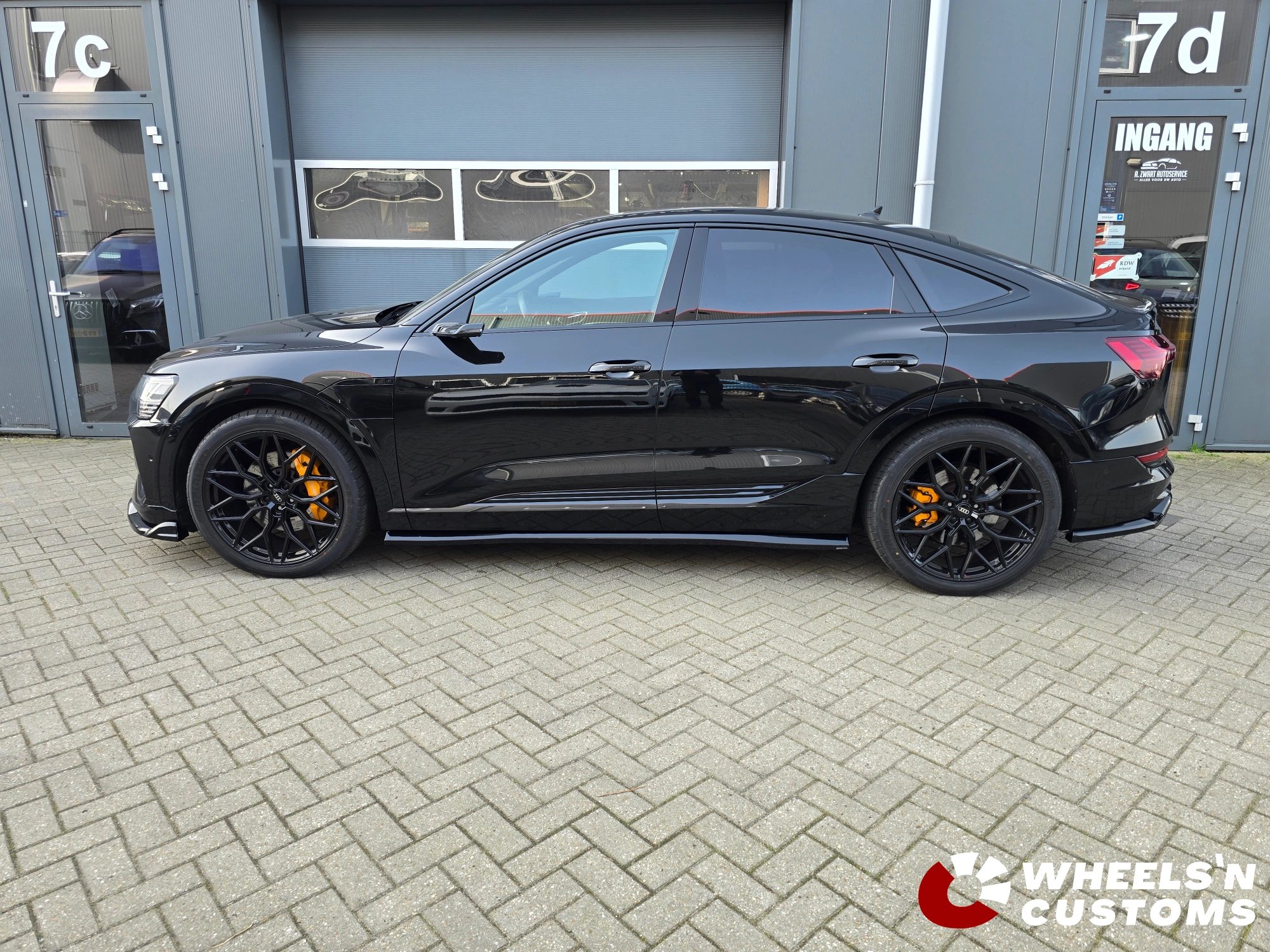Audi E-tron S-line Sportback Voorzien van Maxton Design onderdelen