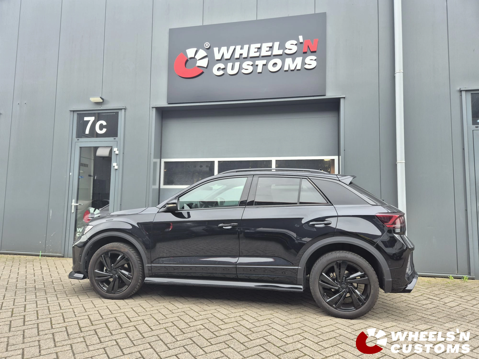 Volkswagen T-Roc voorzien van Rieger  pakket