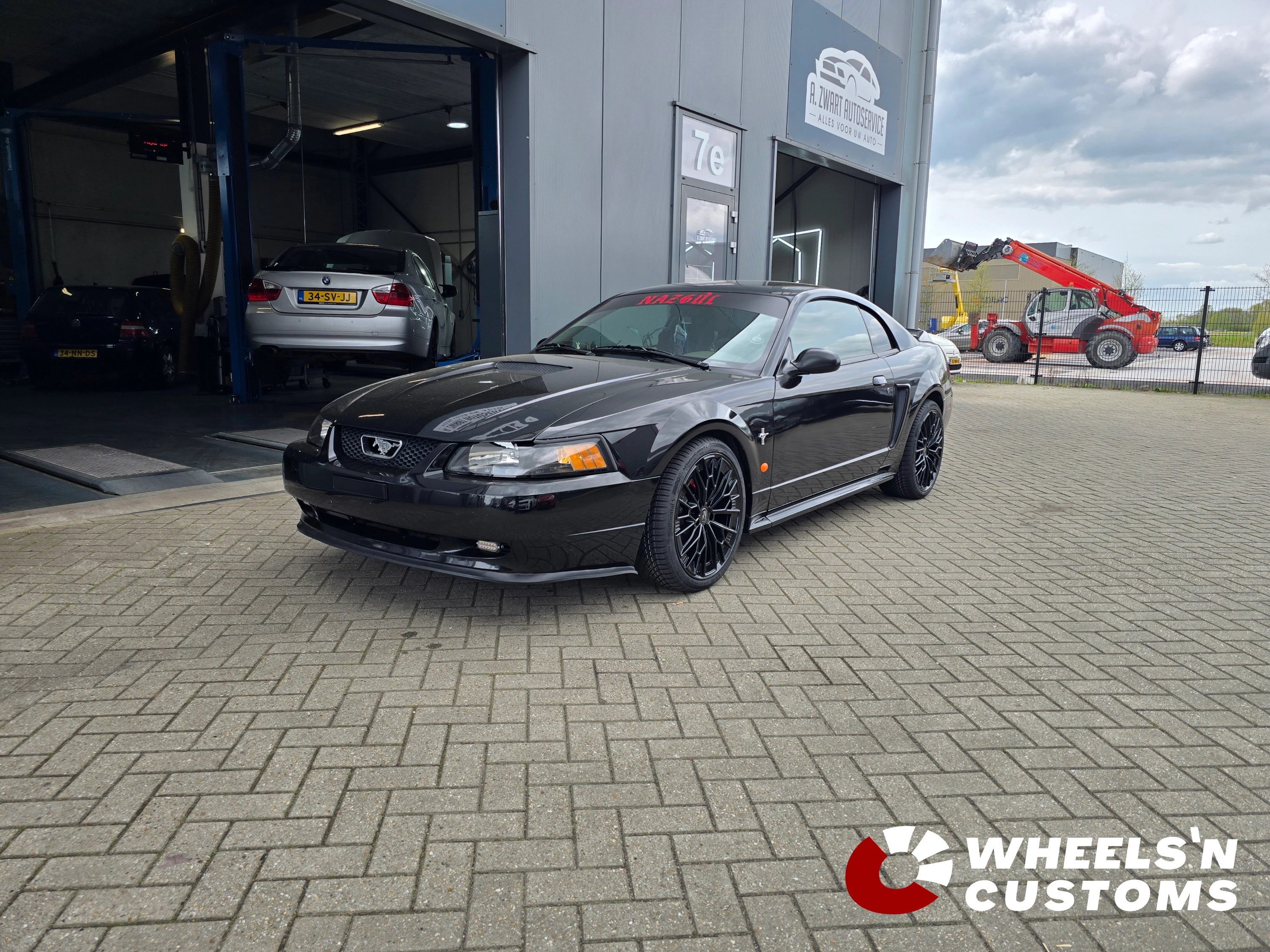 Ford Mustang 3.8 V6- 19ich Fondmetal 1972 GLOSSY BLACK- 5x114.3 8.5j ET40