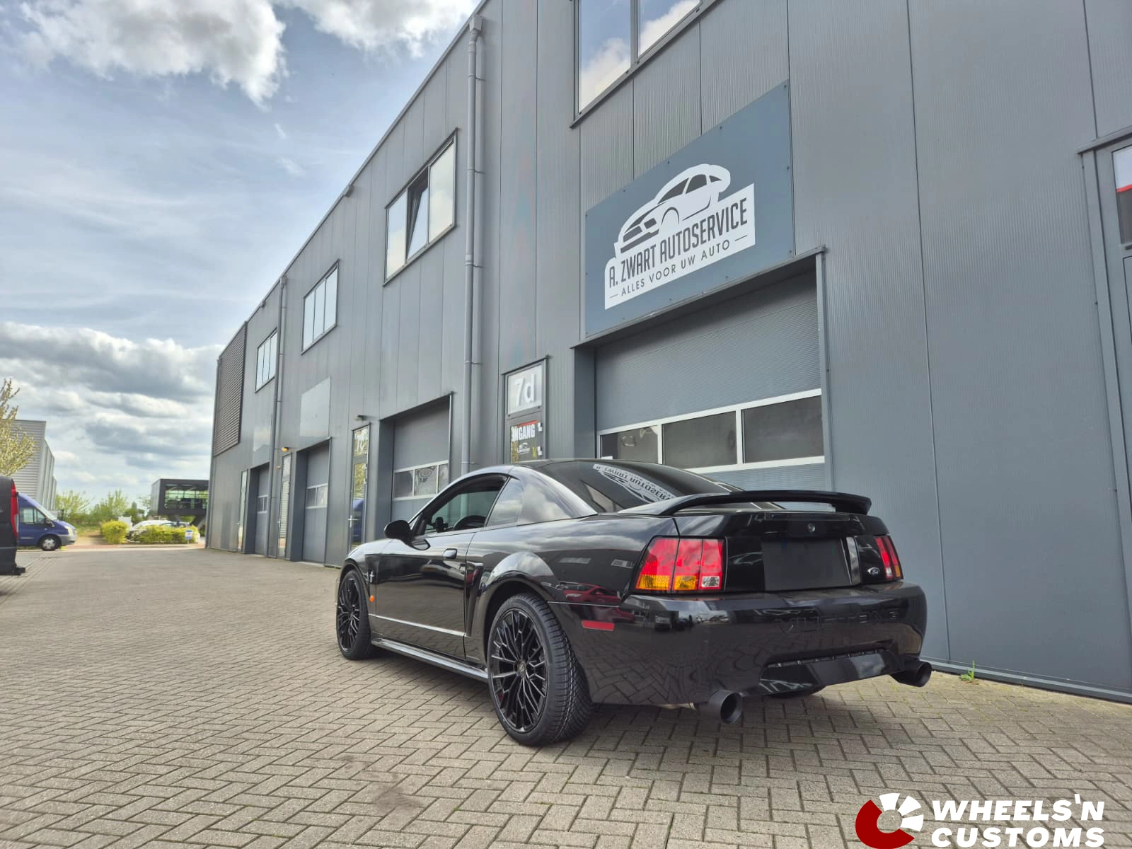 Ford Mustang 3.8 V6 -19inch Fondmetal 1972 GLOSSY BLACK 5x114.3 8.5J ET40