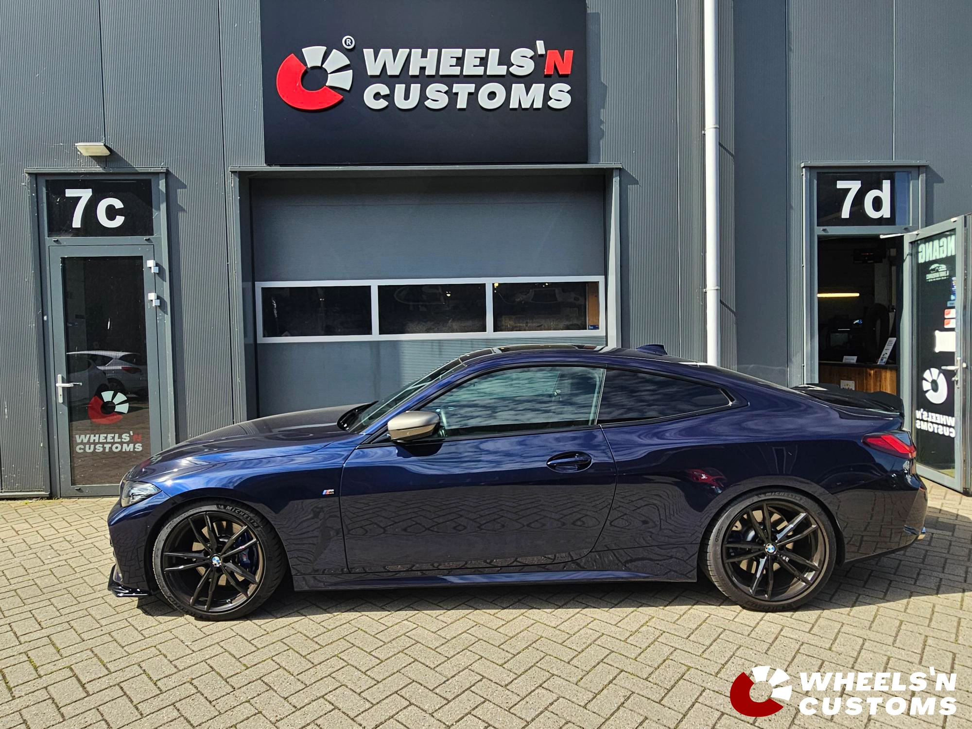 BMW 4 serie G22 voorzien van oneway  onderdelen