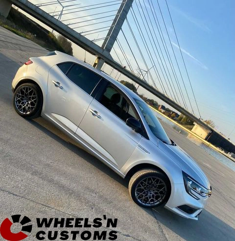 Renault megane - 18 inch XVR - 8.5J ET40