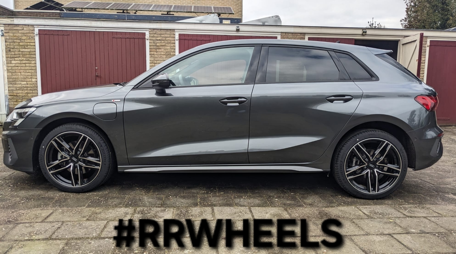 Audi A3 8Y - 18 inch JF Luxury - 5x112 8J ET40.