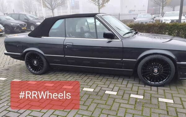 BMW E30 cabrio 320i - 17 inch - 4x100 7.5j ET30