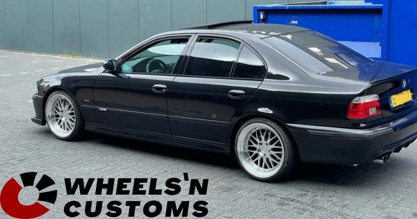 BMW 5 Serie E39 540i - 19 inch ESR Wheels SR05 Hyper Silver - 9.5J ET22 + 10.5J ET22.