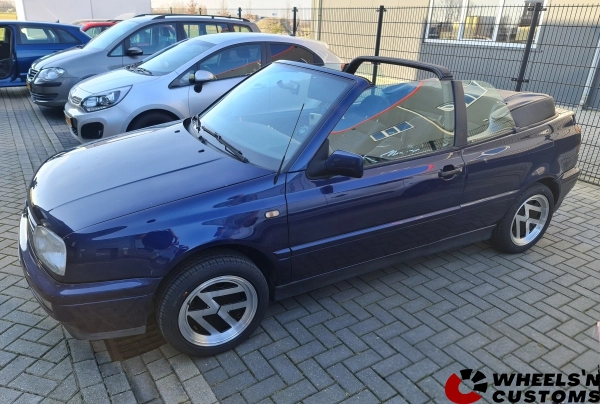 Volkswagen Golf 3 Cabrio - 15 inch JF Luxury VW Logo A59 - 4x100 6.5J ET30
