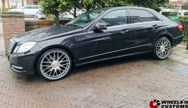 Mercedes E klasse - 20 inch MB - 8.5J ET42 + 9.5J ET45
